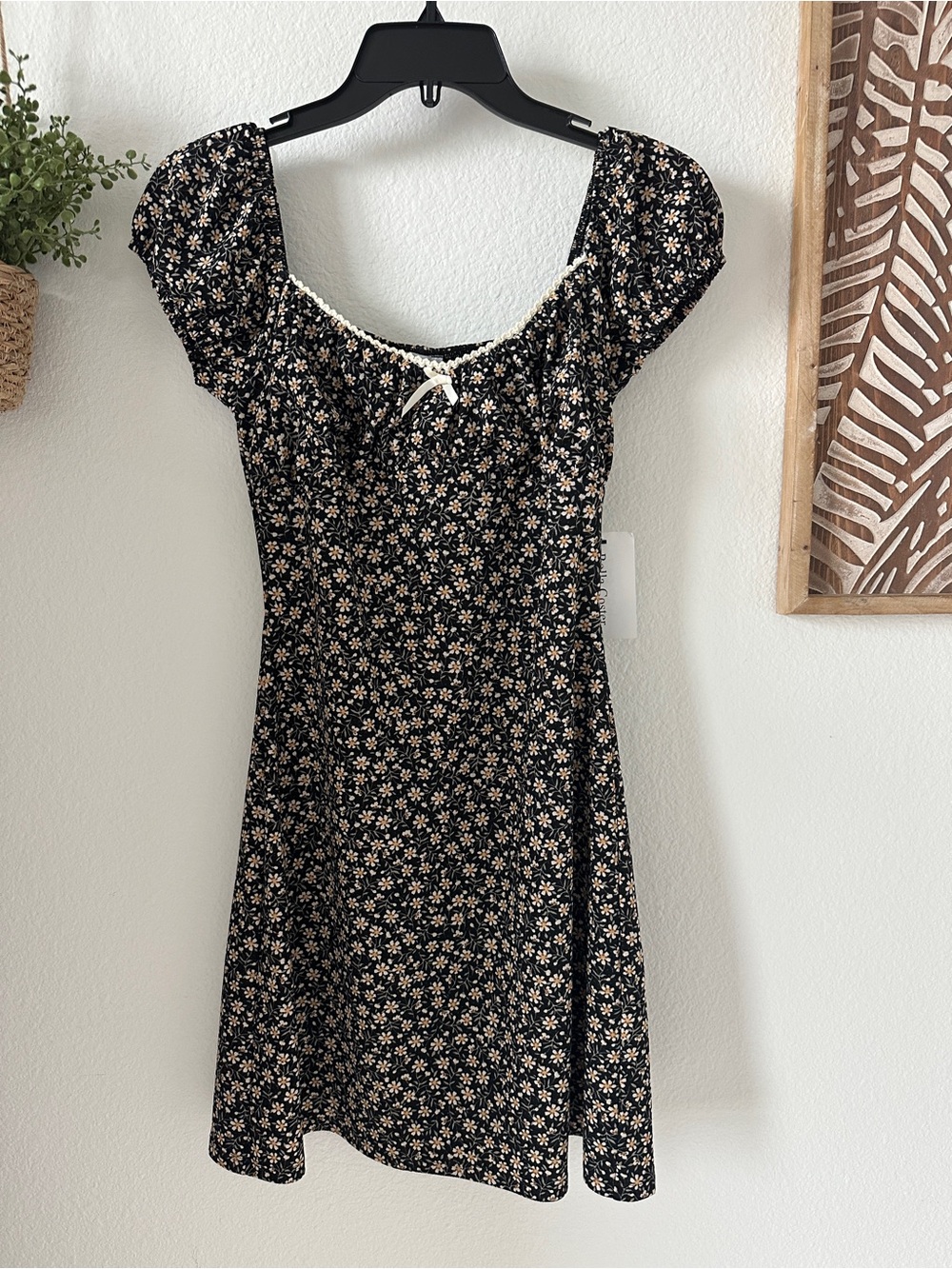 Floral Scoop Neck A-Line Dress in Black and Cream